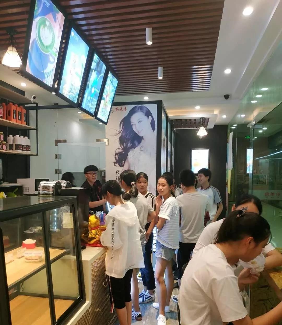 廣州金達(dá)咖啡飲品城-飲品店經(jīng)營時的小竅門有哪些? 廣州金達(dá)咖啡飲品城-飲品店經(jīng)營時的小竅門有哪些?